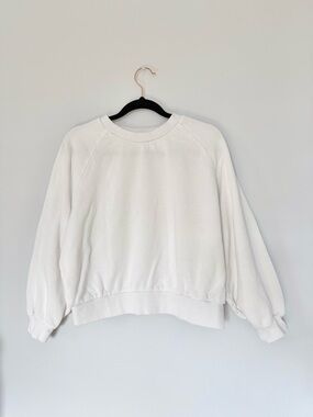 Frank and Oak Drop Shoulder Crewneck Sweatshirt Cropped Basic White Long Sleeve
